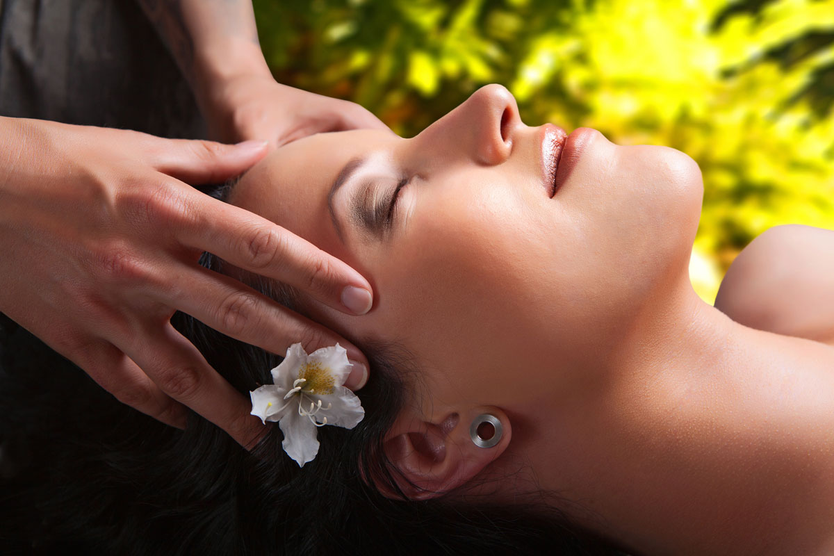 Lomi Lomi Nui Massage